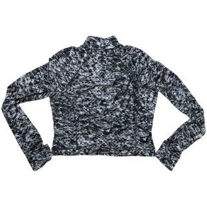 Zippered long-sleeved shirt